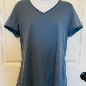 Kuhl Short Sleeve TShirt Size Small